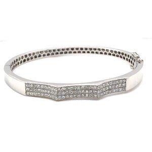 14K White Gold Baguette Diamond Bangle Bracelet (1.99 CTW)